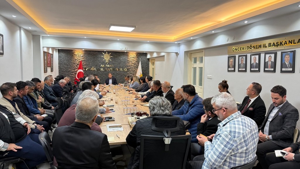 AK Parti il yürütme ve ilçe koordinatörleri belli oldu