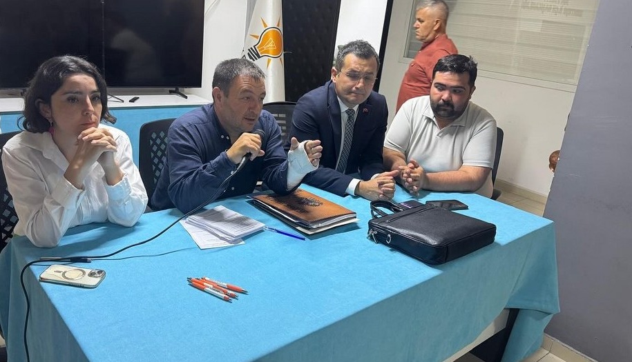 Koordinatör Milletvekili Zabun, il yönetiminin istifalarını aldı