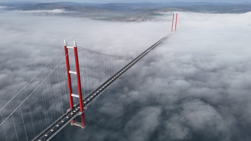 1915 Çanakkale Köprüsü sisler içinde kaldı