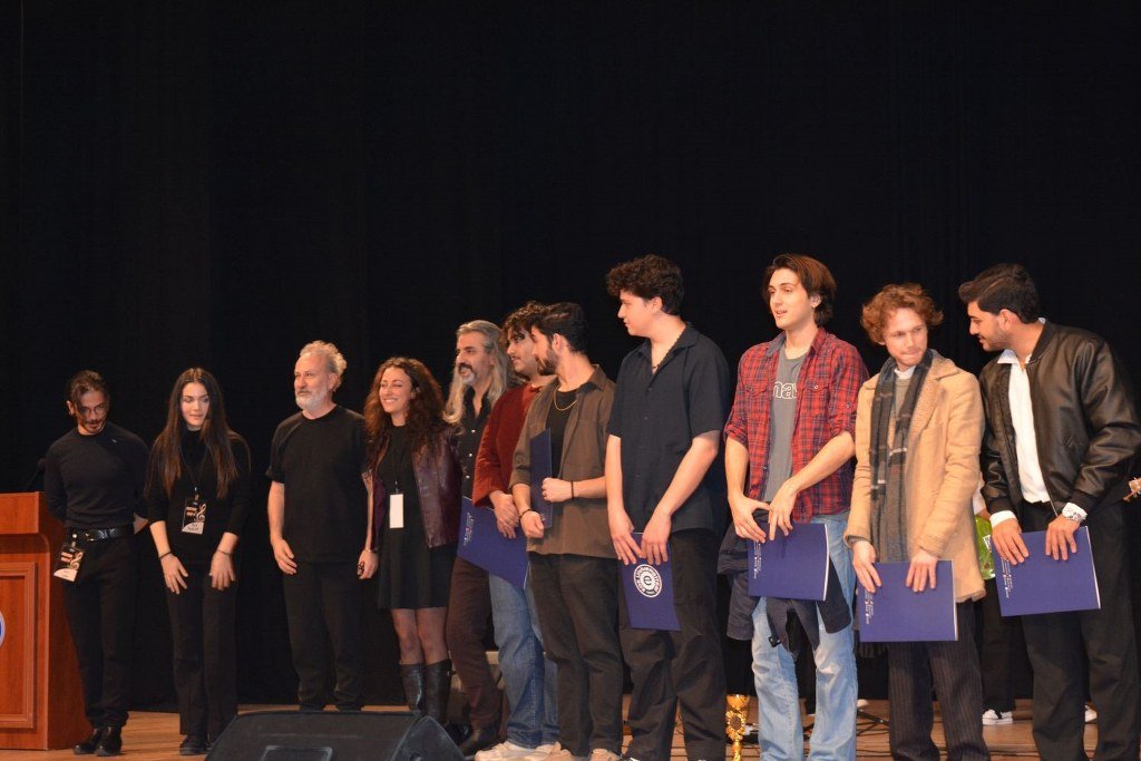 'Ege’nin Sesi' yarışmasının kazananı Arben Özgeçer oldu