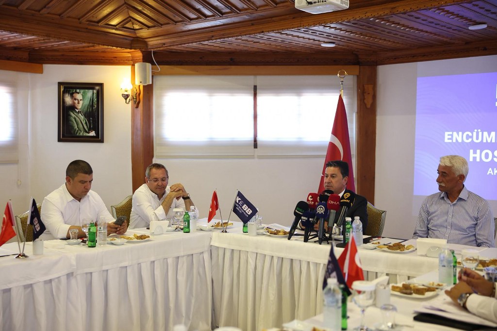 Başkan Aras: “ Krizlerden kaçmak değil, yönetmek görevimiz”