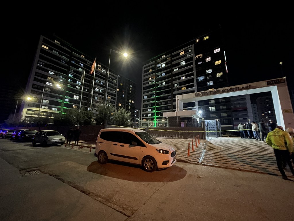 Aile faciasında ağır yaralanan anne de hayatını kaybetti