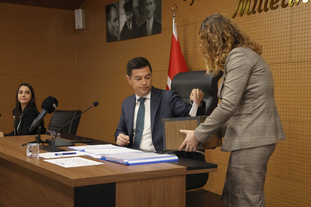 Marmaris Belediyesi’nin bütçesi 412 milyon Lira fazla verdi