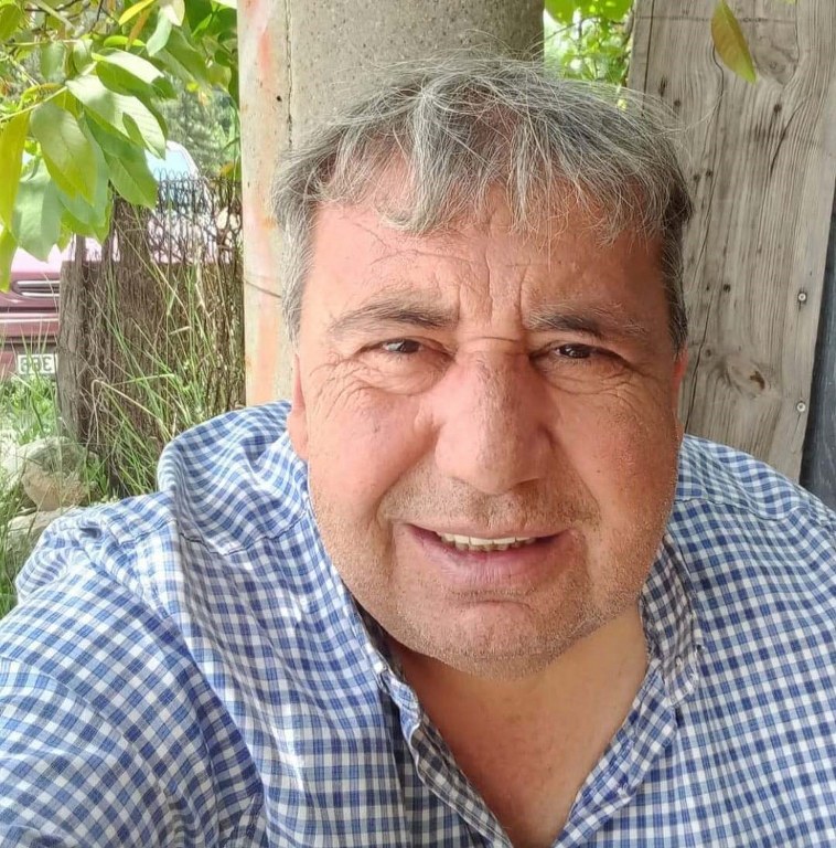 Öğretmen evinde ölü bulundu
