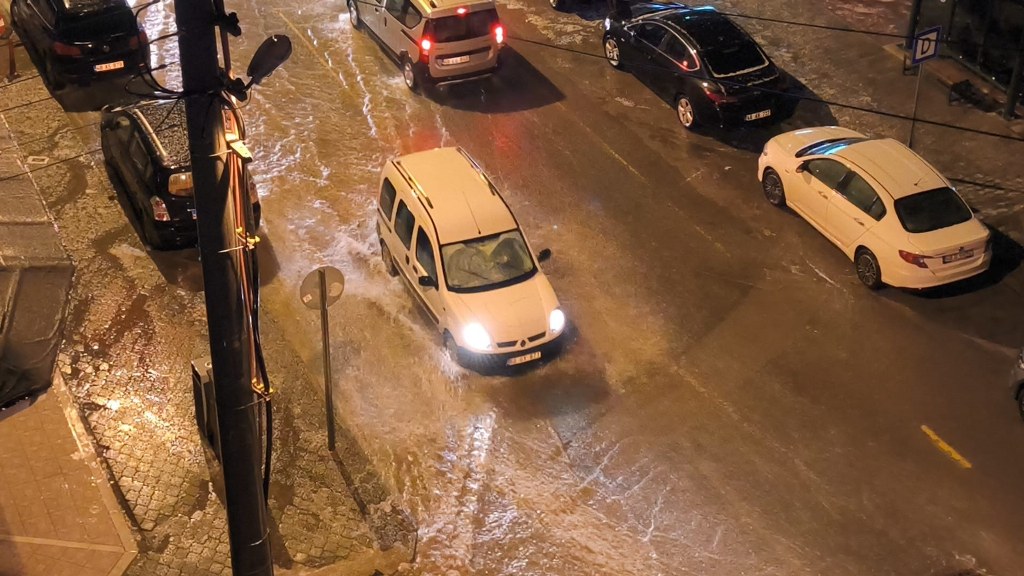 Menteşe’de sağanak etkili oldu