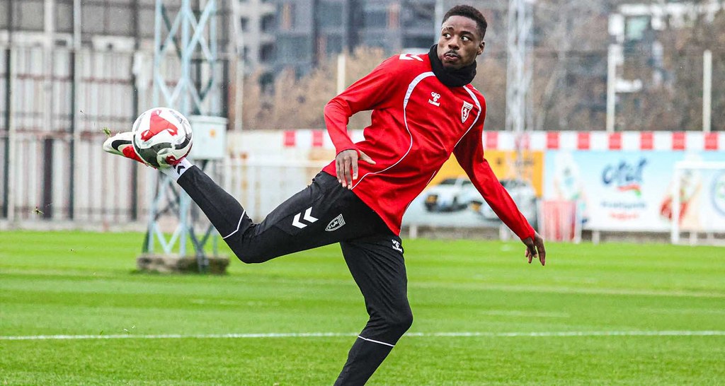 Samsunspor'da Musaba'nın sözleşmesi feshedildi