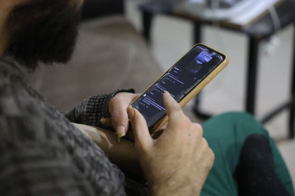 Telefon bağımlısı gençten tavsiye: 