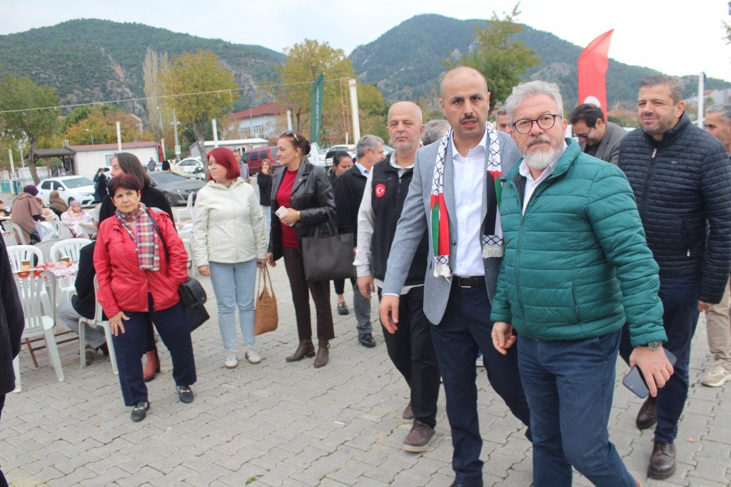 AK Parti Fethiye’den Gazze kermesine destek