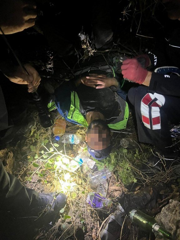  Falezlerden düşen şahıs AFAD ve itfaiye tarafından kurtarıldı