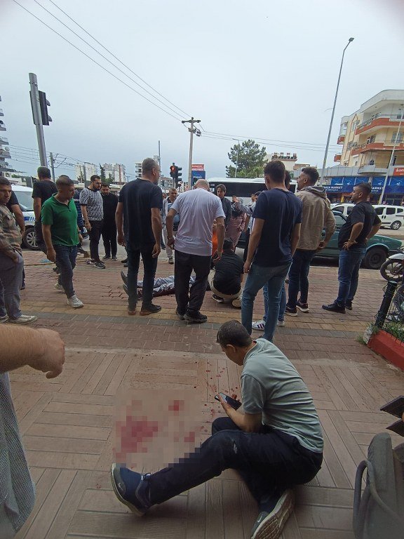 İki grup arasında kanlı hesaplaşma: 4 yaralı