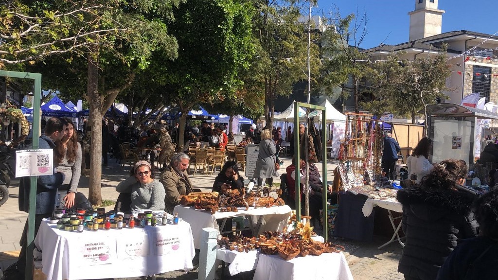 Datça Badem Çiçeği Festivali başladı