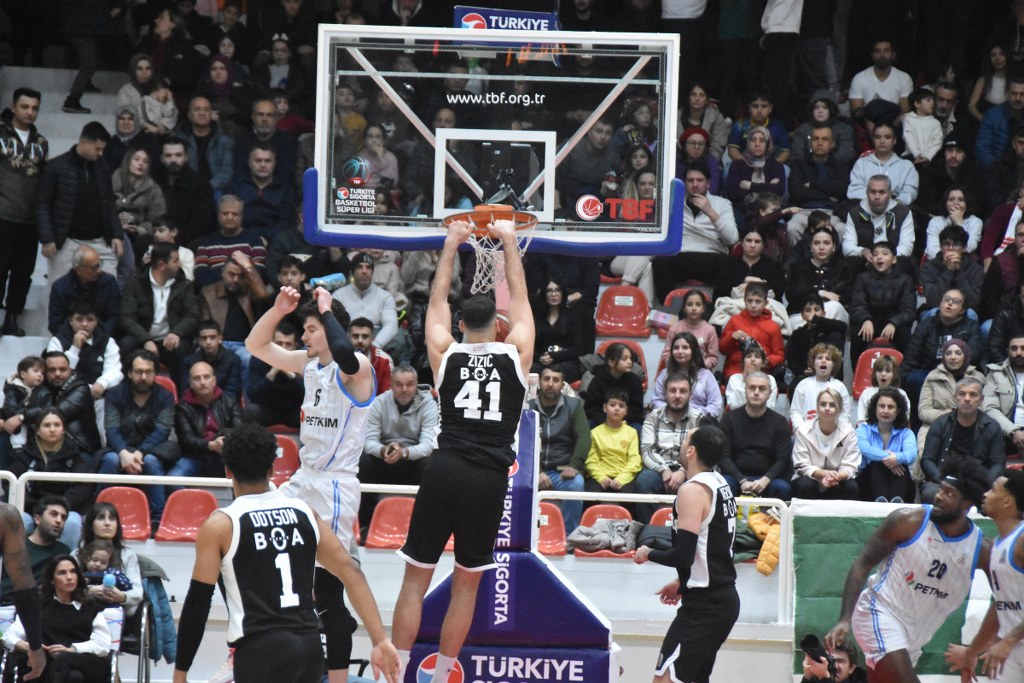  Basketbol Süper Ligi: Aliağa Petkimspor: 72 - Beşiktaş: 75
