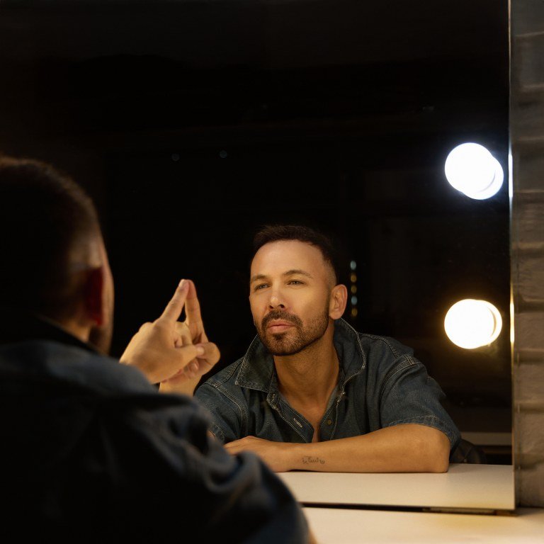 Berksan, 22 yıllık hit şarkısı Unutamam’ı yeniden yorumladı