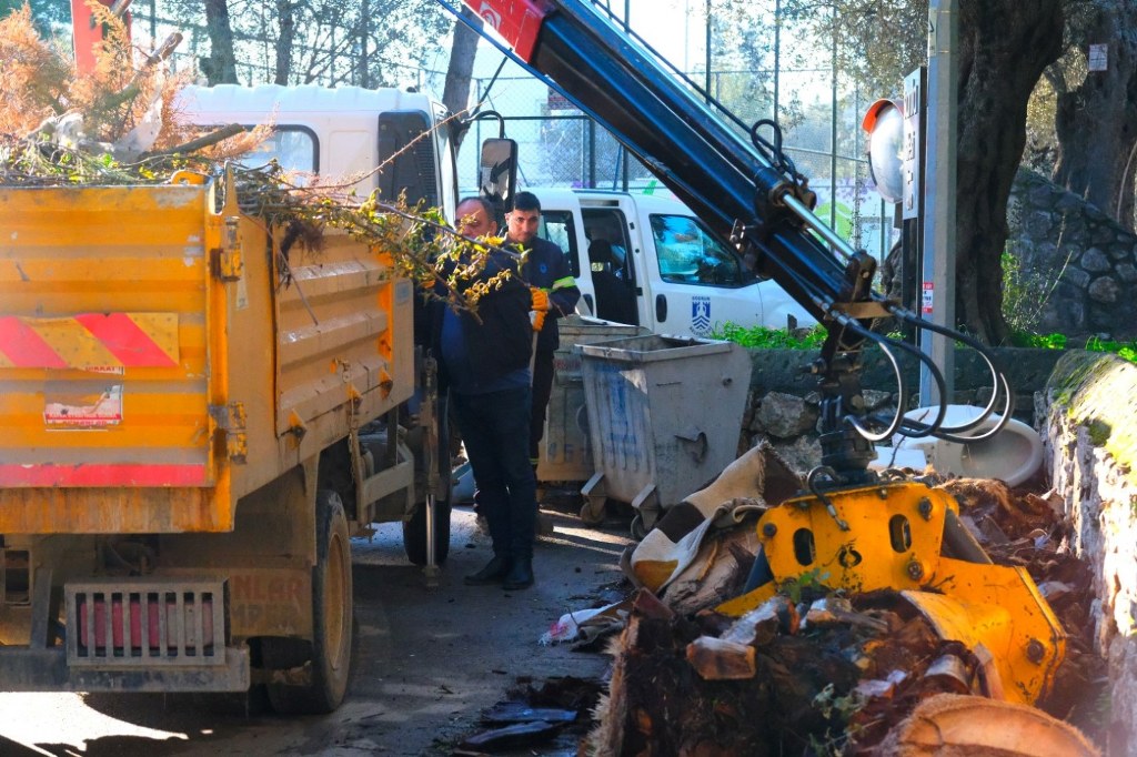 Bodrum'da çevreyi kirletenler tespit edilip cezai işlem uygulanıyor