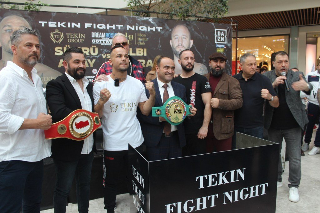 Milli Boksör Şükrü Altay Seydikemer’de ringe çıkıyor