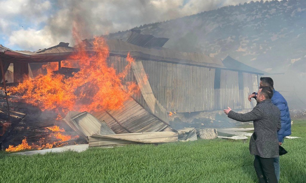 Kereste fabrikası yangın