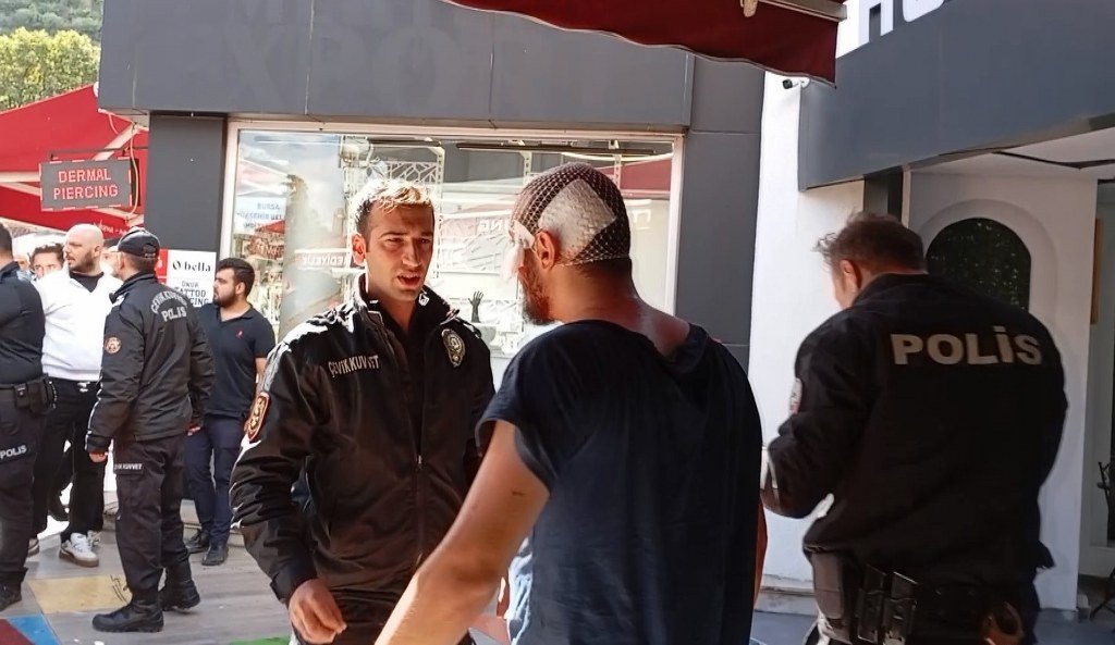  Tartıştığı kişiyi silahla vurdu