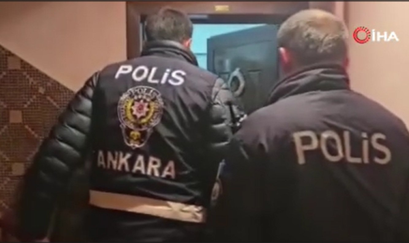 Silah ve uyuşturucu ticareti yapan çeteye operasyon: 16 şüpheli yakalandı