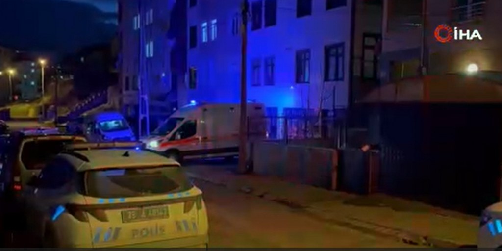 Tartıştığı erkek arkadaşını banyoda bıçakladı: 1 ölü