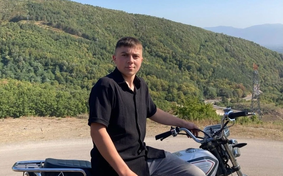 Silah kazasında kendisini vuran çocuk hayata tutunamadı