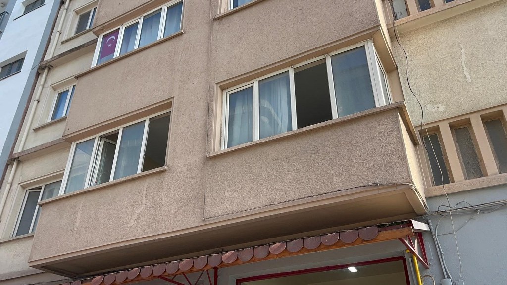  72 yaşındaki adam çöp evde ölü bulundu