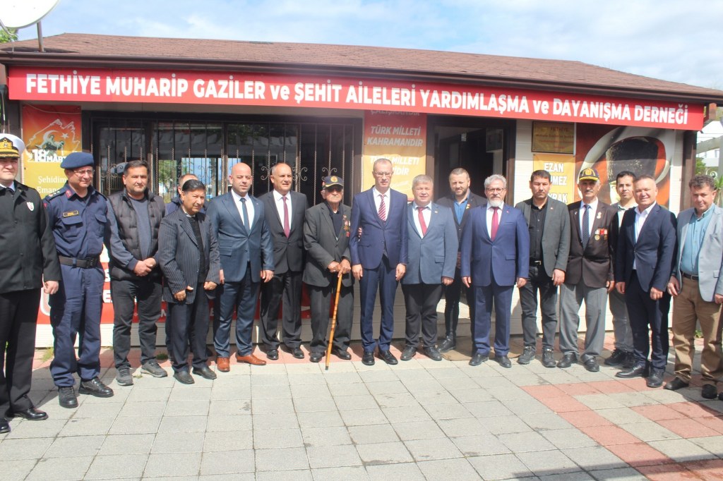 Fethiye Şehitler ve Gaziler Derneği’ne bayramlaşma ziyareti
