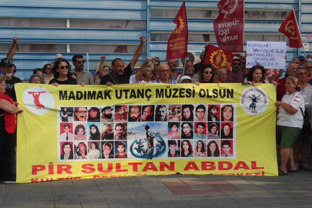 Başkan Sevinç; ‘32 yıl önce Sivas’ta yakılan ateş, bugün hâlâ kalbimizde yanıyor’