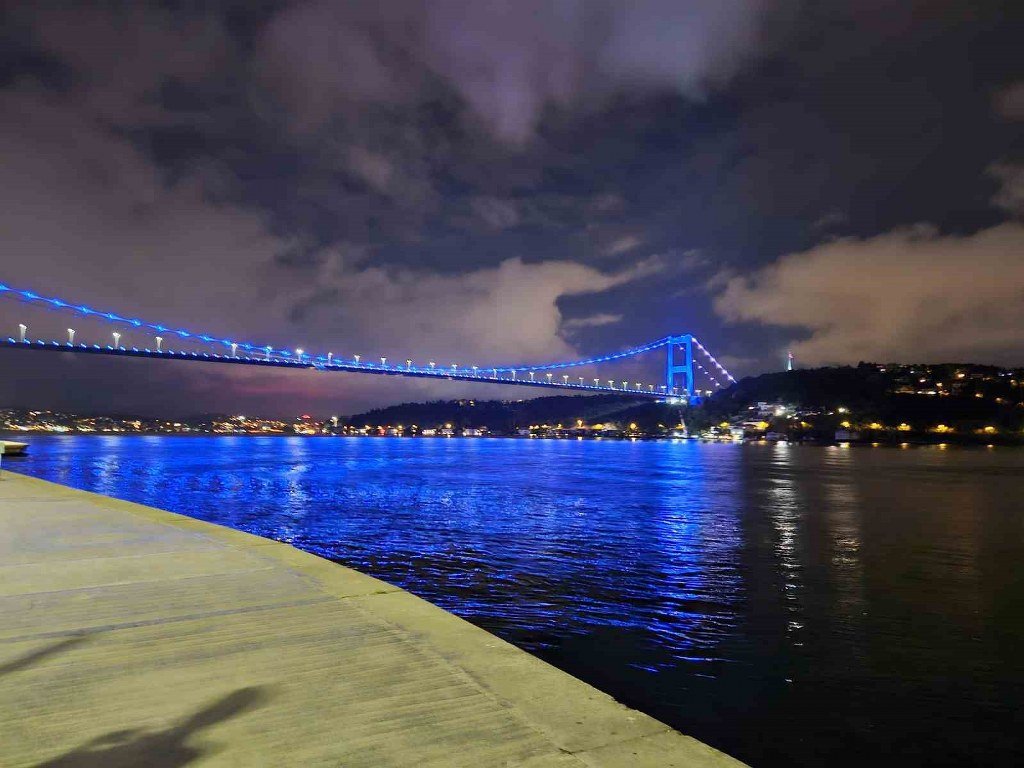 Metrobüslere, özel günlerde FSM Köprüsü’nü kullanma kararı