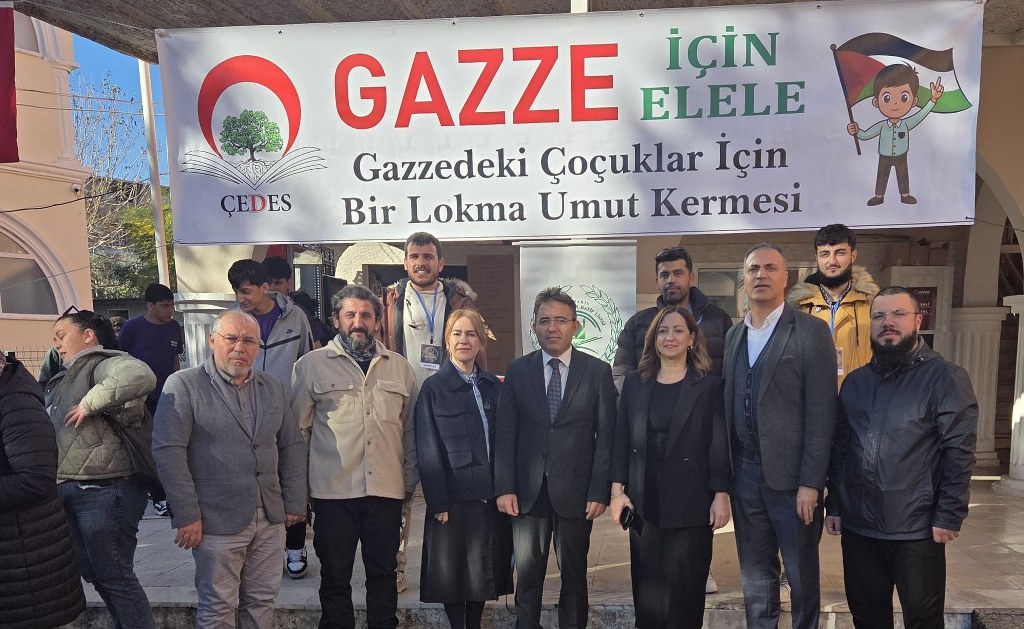 Marmaris'te Gazze'ye yardım için kermes düzenlendi