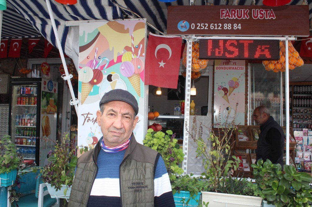 Hayırsever esnaftan örnek davranış