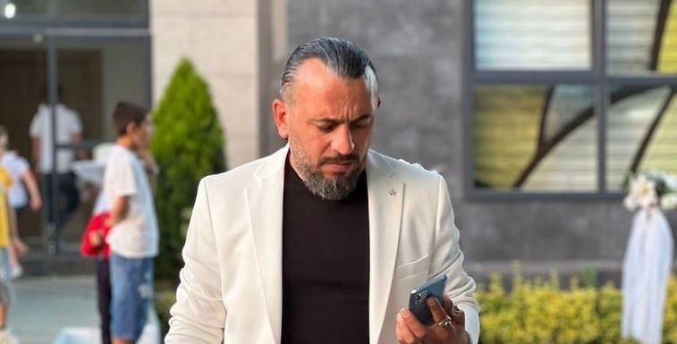 İş adamı mezarlıkta ölü bulundu