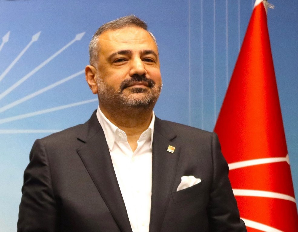  Eski CHP İzmir İl Başkanı Şenol Aslanoğlu yeniden gözaltına alındı