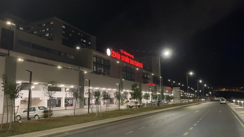 Husumetli iki grup arasında silahlı kavga: 3 yaralı