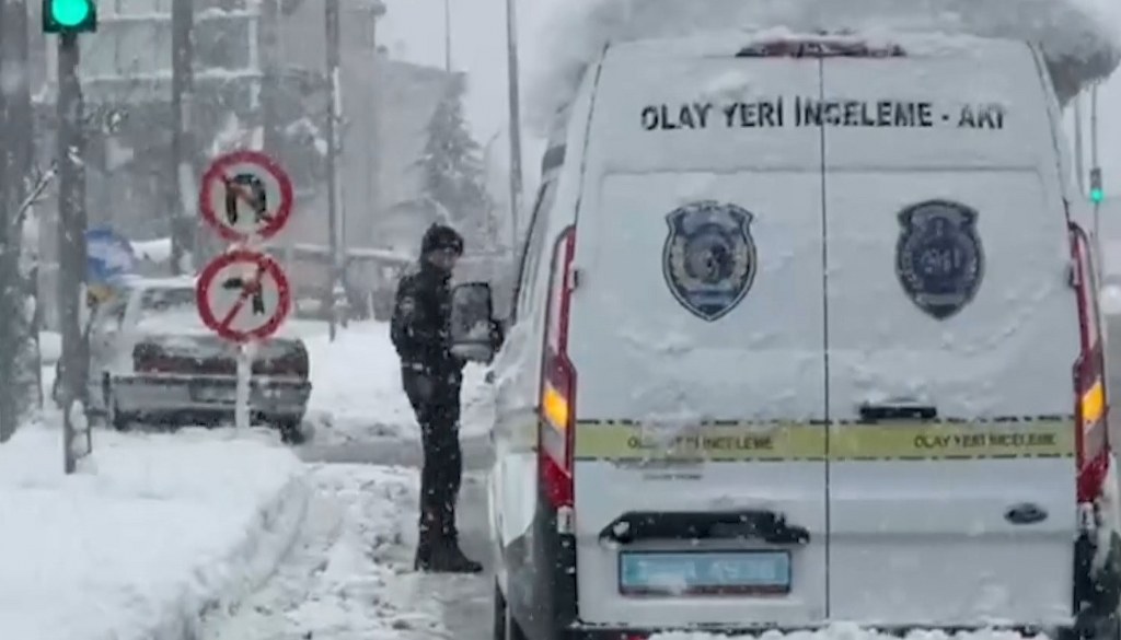 Direksiyon başında kalp krizi geçiren sürücü hastanede öldü