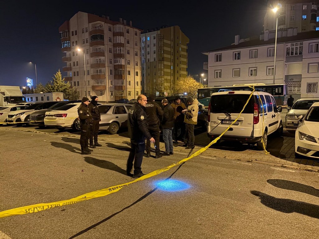 Komşular arasında çıkan kavgada 1 kişi yaralandı