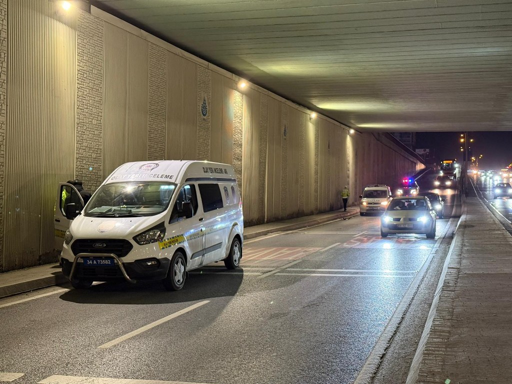 Yolun karşısına geçerken minibüsün çarptığı kadın öldü
