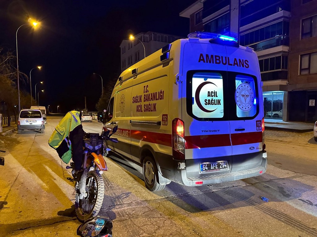 Motosikletin çarptığı yaya hayatını kaybetti: Kaza anı kamerada