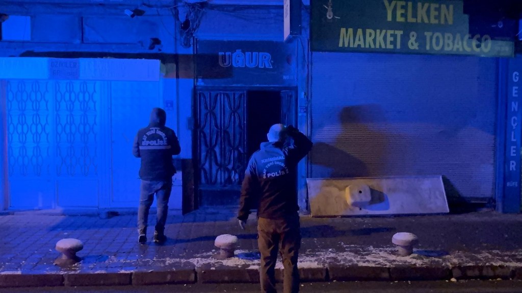 65 yaşındaki adam kıraathanede ölü bulundu