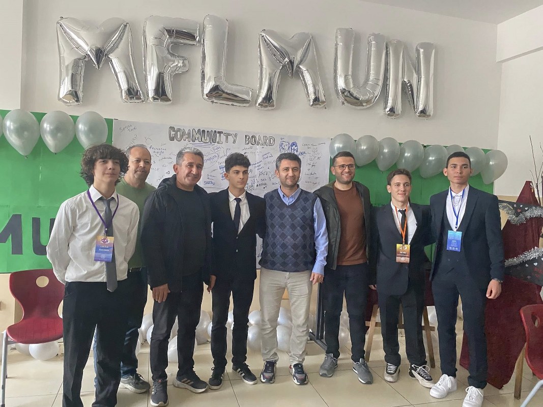 Dünyanın geleceğini şekillendirecek gençler Menteşe’de buluştu