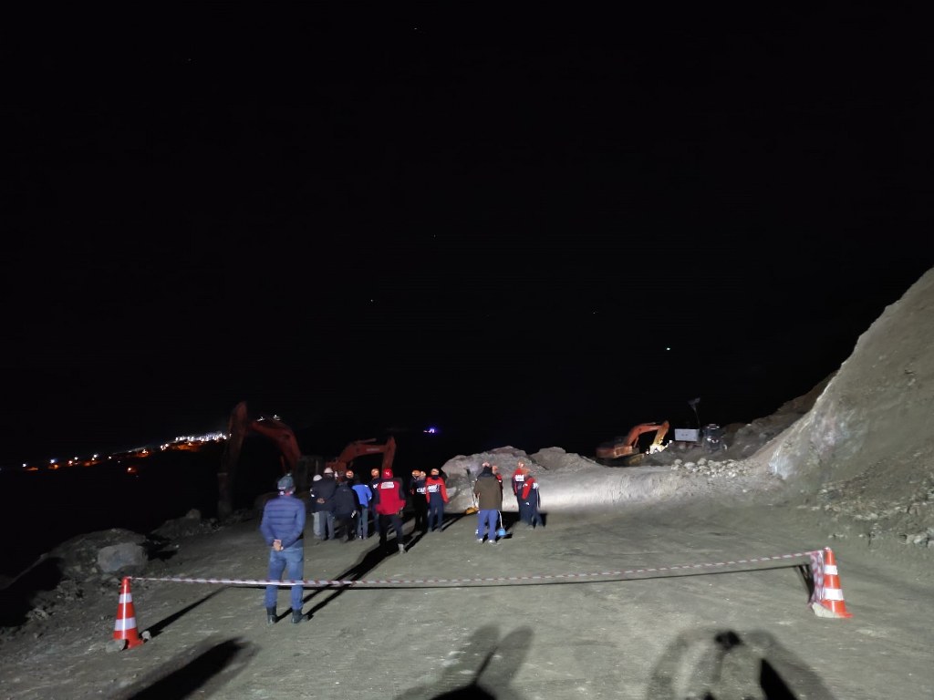 Maden ocağında göçük: 1 işçiyi kurtarma çalışmaları sürüyor