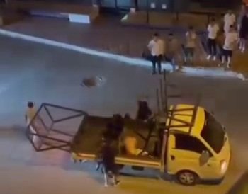 Kadınlara rahatsızlık verdiği iddia edilen şahsa mahalle dayağı