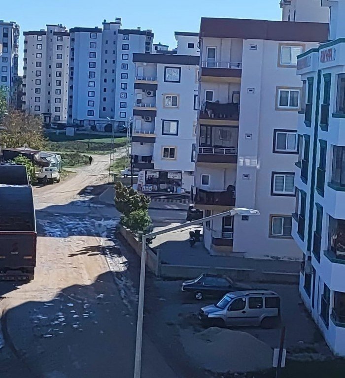 5. kattan merdiven boşluğuna düşen adam hayatını kaybetti