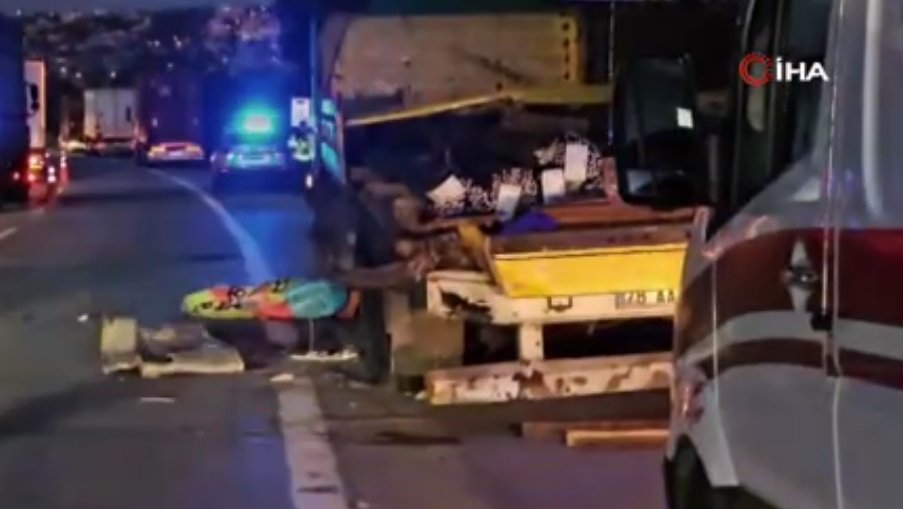 Park halindeki araçta ölü bulundu