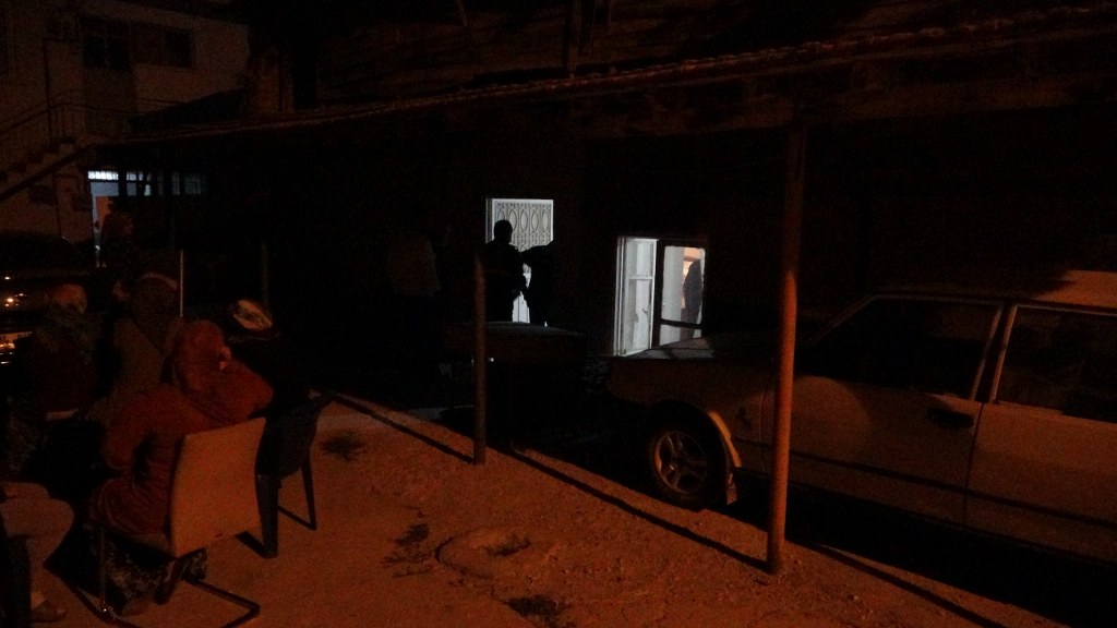 Yaşlı bir kadın evinde ölü bulundu