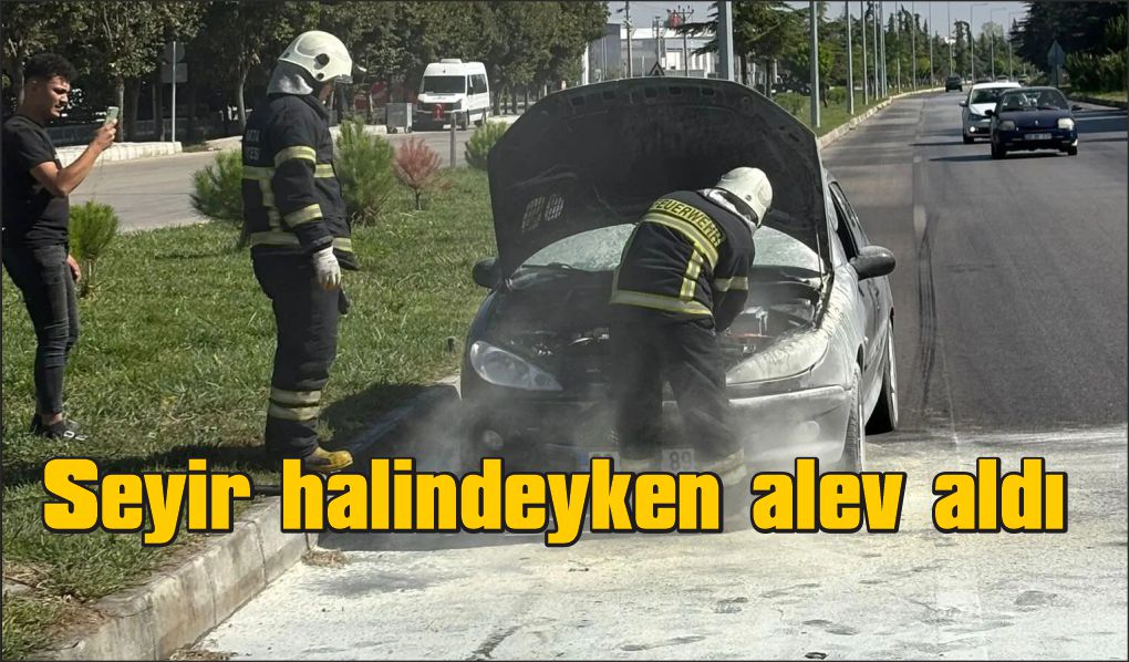 Seyir halindeki otomobil alev aldı
