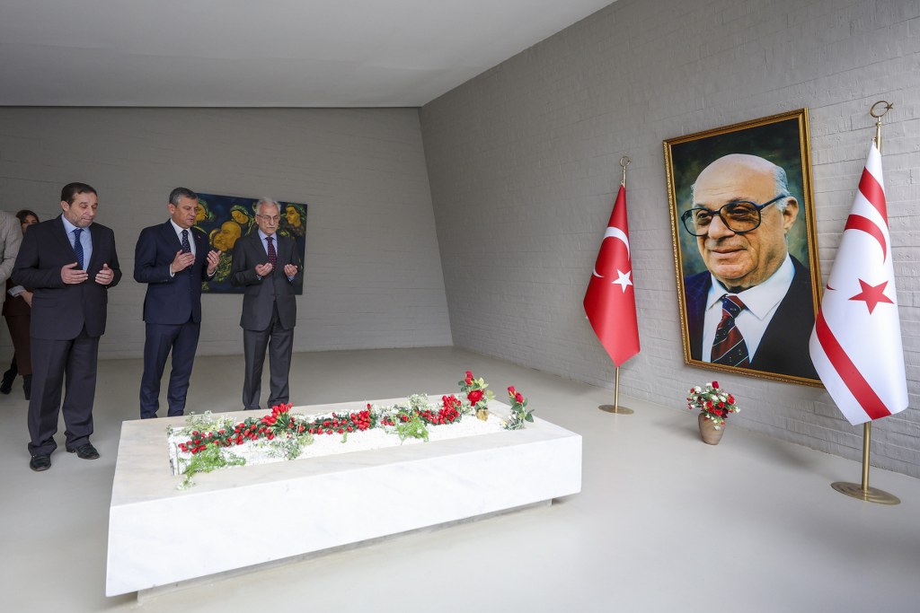 CHP Genel Başkanı Özgür Özel, Kuzey Kıbrıs Türk Cumhuriyeti'nde