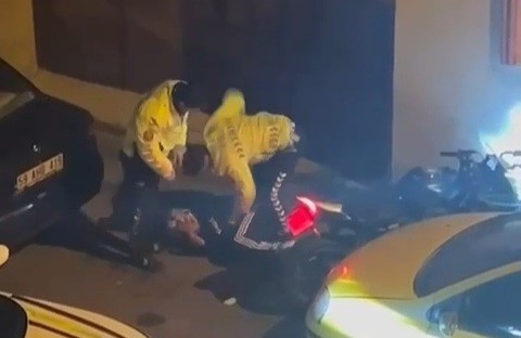 2 polis görevden uzaklaştırıldı