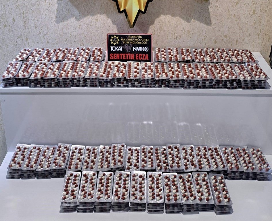 4 bin sentetik hapla yakalanan zanlı tutuklandı