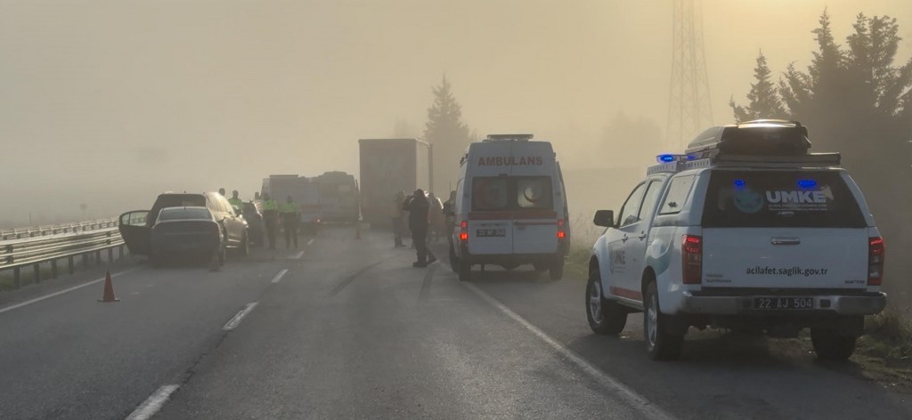10 araçlı zincirleme kaza: 5 yaralı