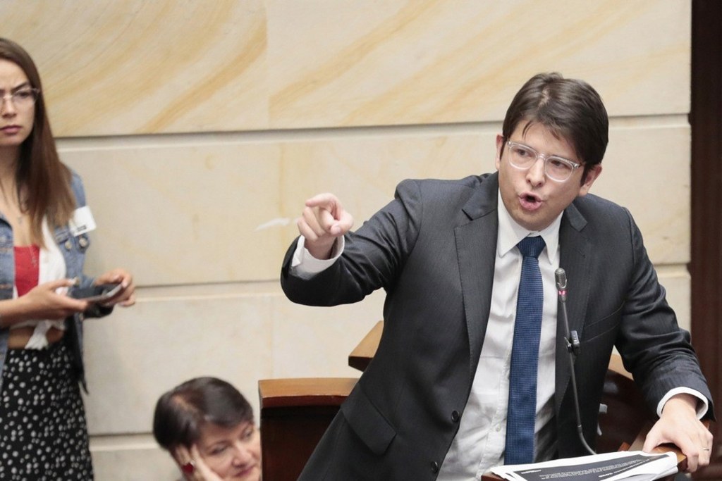 Suikaste uğrayan başkan adayı hayatını kaybetti